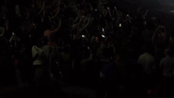 Novokuzneck Russland 2018 Menschen Beim Konzert — Stockvideo