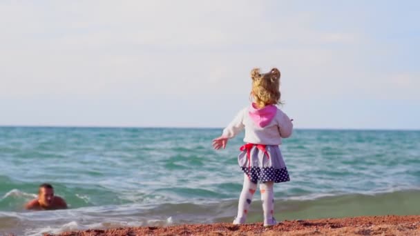 Child Stands Sea — Stock Video