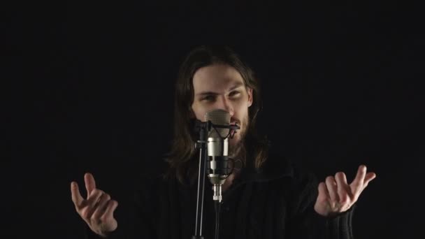 Adam Stüdyoda Şarkı Söylüyor — Stok video