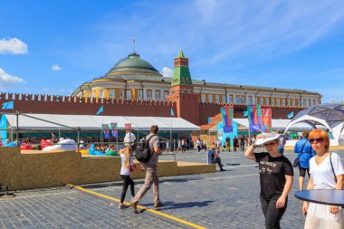 Moskova, Rusya - 3 Haziran 2018: Kitap Festivali Kızıl Meydan 2018. Açık Rus Kitap Fuarı, Moskova Kızıl meydanında
