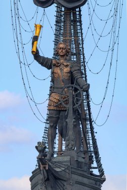 Moskova, Rusya - 30 Temmuz 2018: Rus Çarı Peter Moskova'da büyük anıt. Zurab Tsereteli yazar