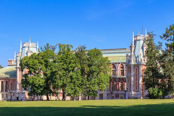 Moskwa Rosja Sierpień 2018 Widok Fasady Wieżami Wielkiego Pałacu Muzeum — Zdjęcie stockowe