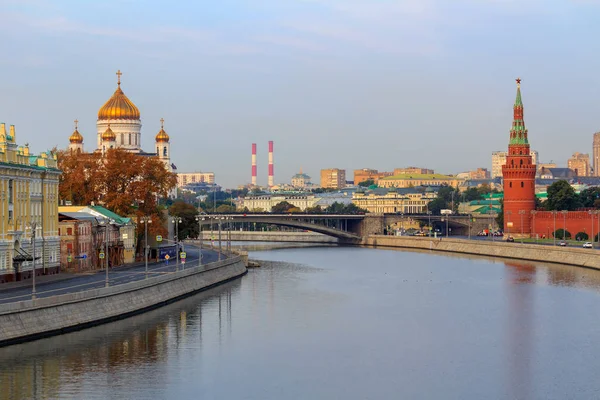Moscú Rusia Septiembre 2018 Vista Catedral Cristo Salvador Kremlin Moscú — Foto de Stock
