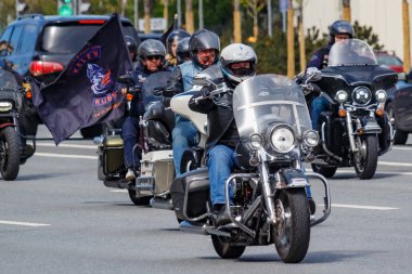 Moskova, Rusya - 04 Mayıs 2019: Bikers Moskova'da Garden Ring boyunca organize bir sütun yolculuğu. Motofestival Mosmotofest 2019. Motoseason resmi açılışı