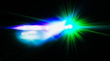 Gerçekçi Len parlama ışık efekti siyah arka plan üzerinde. Optik