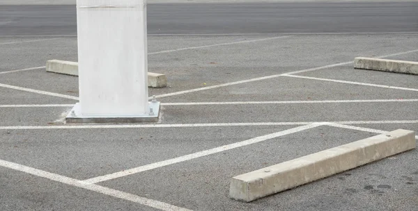 Absztrakt fehér vonal beton úton — Stock Fotó