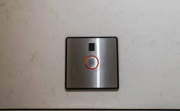 Cerrar Panel Botón Empotrado Inodoro Moderno Hotel Lujo — Foto de Stock