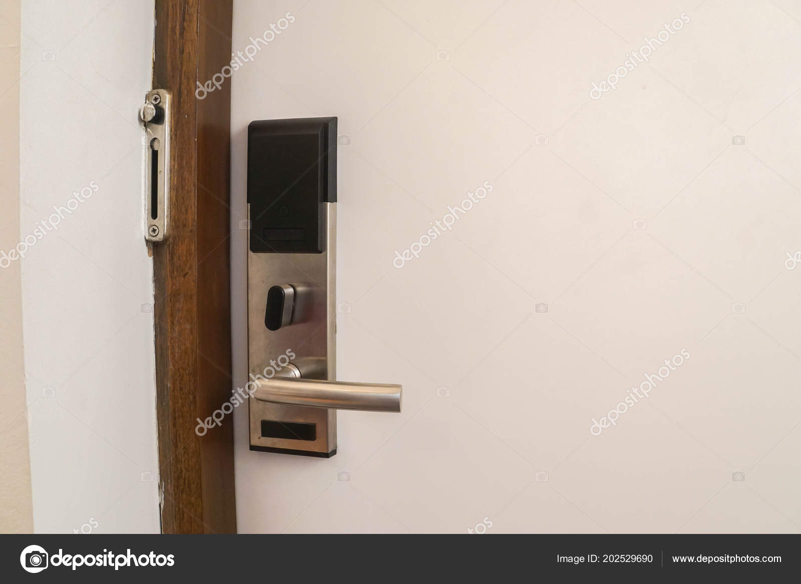 Smart Bedroom Key Lock Hotel Key Card Stock Photo C Jummie
