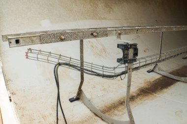 deforme ve iç alüminyum merdiven rüzgar türbin kule için zarar