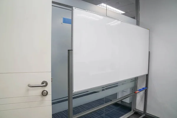 Blank Mock Whiteboard Conference Room Meeting — Stock Photo, Image