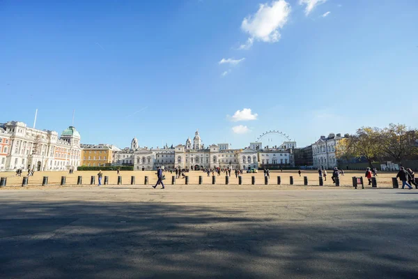 London November 2017 Menschen Bei Sonnigem Wetter Kavalleriemuseum London — Stockfoto