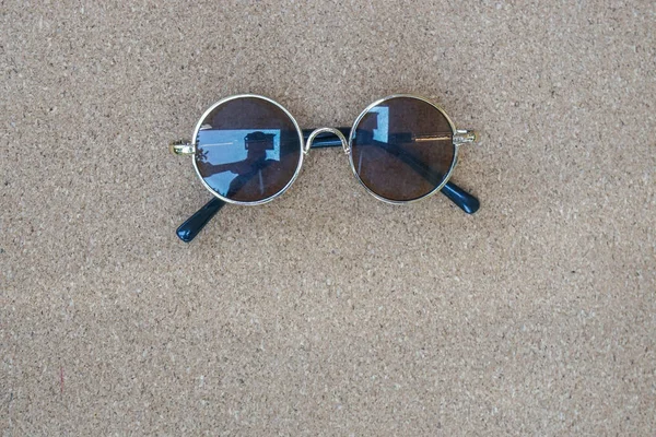 Concept Vacances Été Avec Lunettes Soleil Vintage Rondes Pour Explorer — Photo