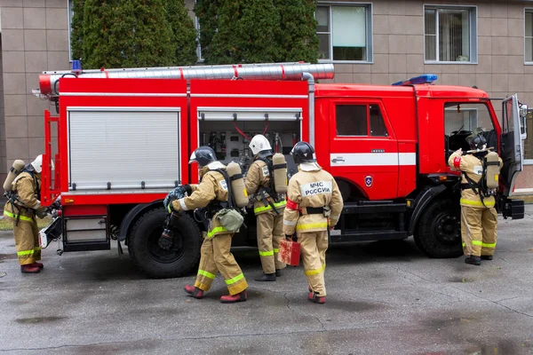 Φωτιά Ρωσικό Υπουργείο Καταστάσεις Έκτακτης Ανάγκης Φωτιά Δασικές Πυρκαγιές Πυροσβεστικό — Φωτογραφία Αρχείου