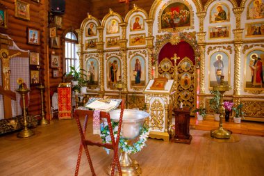 Samara bölgesi 27.10.18.Orthodox kilise. Tapınağın iç. Din.