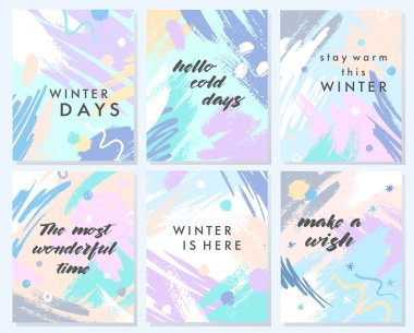 Elle çizilmiş şekiller ve yumuşak pastel renkler dokular ile benzersiz sanatsal kış kartları. Modern grafik tasarım, el ilanı, afiş, davetiye, özel indirim ve daha fazla baskı için mükemmel. Vektör kolajlar.