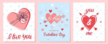 Yaratıcı Sevgililer günü kartları koleksiyonu. Elle çizilmiş kalpler ve oklar ile yazı. Romantik resimler, el ilanları, afişler, tatil davetiyeleri ve daha fazla baskı için mükemmel.