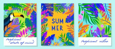 Tropikal yaprakları, çiçekleri ve toucan ile yaz vektör çizimler seti. Elle çizilmiş doku ile çok renkli bitkiler. Baskılar, el ilanları, afişler, davetiyeler, sosyal medya için mükemmel egzotik arka planlar