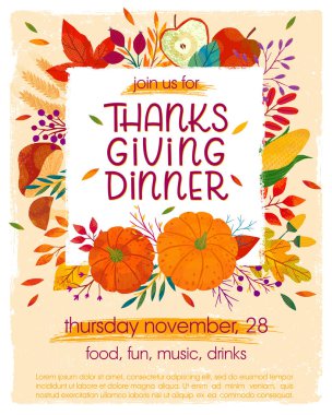 Balkabakları, mantarlar, elmalar, buğdaylar, bitkiler, yapraklar, böğürtlenler ve çiçek elementleriyle Şükran Günü yemeği şablonu. Bayram davetiyesi tasarımı..