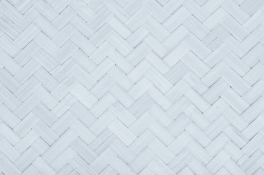 Gri Mat geleneksel el sanatları bambu örgü doku arka plan. Hasır yüzey desen malzeme çatlama antika mobilyalarla duvar duvar kağıdı veya Yönetim Kurulu peeling yıpranmış beyaz vintage boyalı.