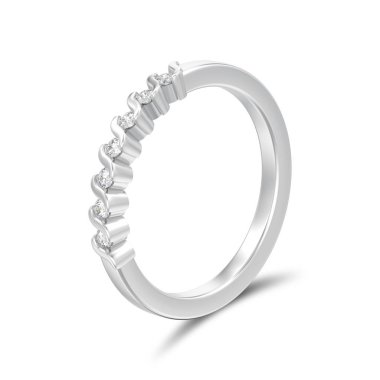 3D illüstrasyon izole beyaz altın veya gümüş nişan yıldönümü bant elmas yüzükle gölge beyaz bir arka plan üzerinde