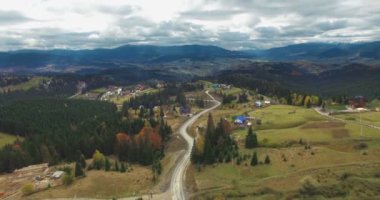 Ukrayna'da Karpatdağları sonbahar, Bukovel