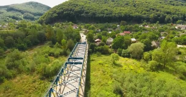 小さな町のパノラマ空中ドローンビュー — ストック動画