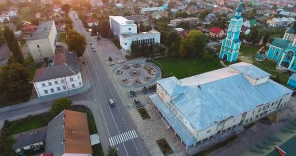 Panoramica Veduta Aerea Drone Della Piccola Città — Video Stock