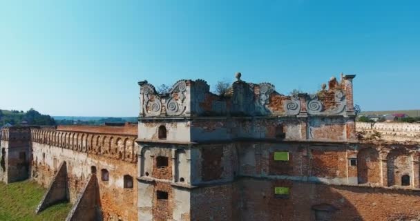 Panorâmica Aérea Tiro Castelo Velho — Vídeo de Stock