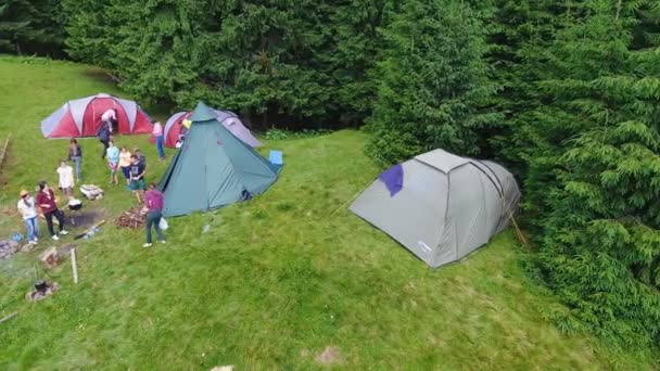 Aerial Shot Mountain Forest Camp — Stock Video