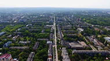 Şehir panoramik havadan drone görünümü
