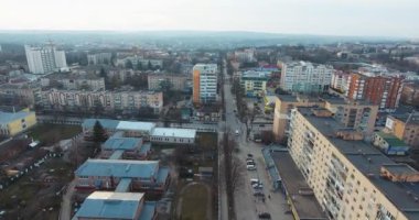 Şehir panoramik havadan drone görünümü