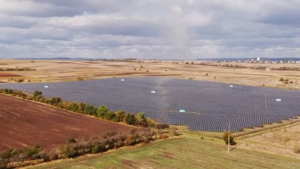 Zoom Aerial View Solar Panels Farm Solar Cell Sunlight Drone — Stock Video