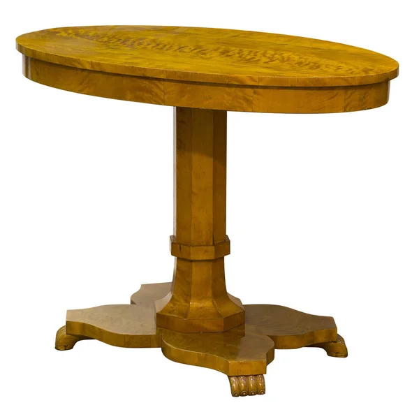 Vintage pequeña mesa ovalada de madera dura aislada en blanco — Foto de Stock