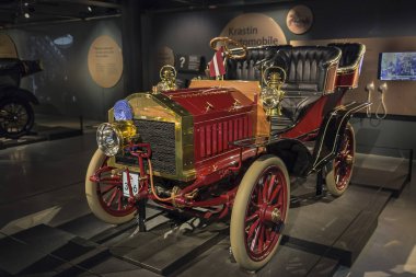 Riga, Letonya-18 Şubat 2019: Riga Motor Müzesi'nde 1903 Krastin