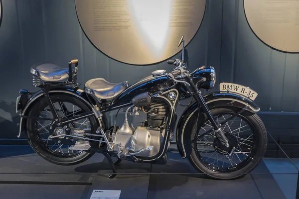 Riga, Lettország-február 18, 2019: 1943 Bmw R35 Riga Motor Múzeum — Stock Fotó