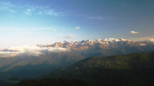 Bergketten Der Karatschaja Tscherkess Republik Mit Wolken Bei Sonnenuntergang Mit — Stockvideo