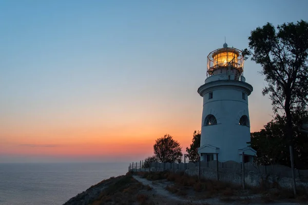 Farol Mar Branco Feodosia Crimeia Mar Negro Pôr Sol — Fotografia de Stock