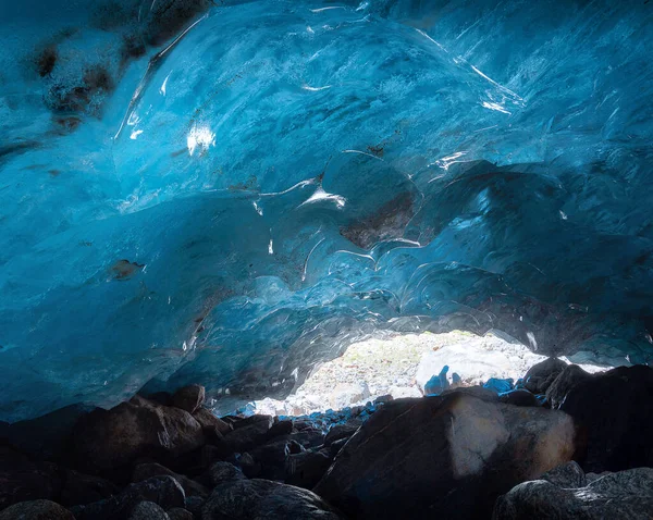 Eishöhle Alibek Gletscher Dombai Kaukasus — Stockfoto