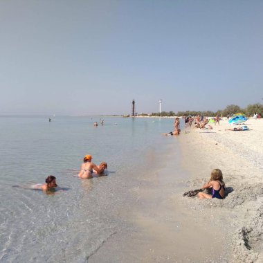 Dzharylgach Adası üzerinde kıyısında restin Turizm