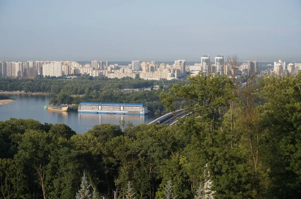 Вид с воздуха на город Киев — стоковое фото