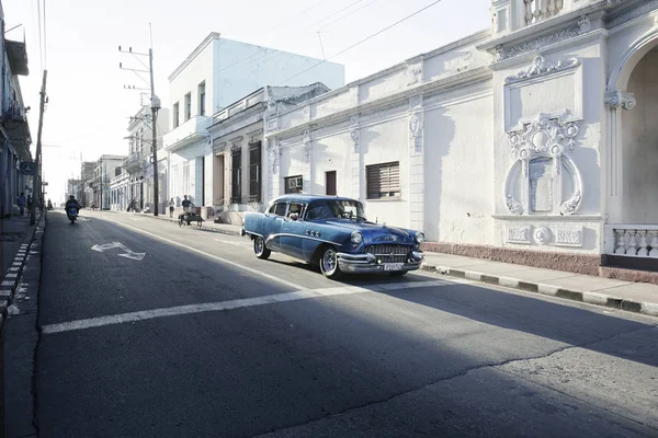 Παλιά Vintage Κλασικό Αμερικανικό Αυτοκίνητο Στο Trinidada Κούβα — Φωτογραφία Αρχείου