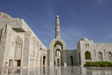 Umman. Sultan Qaboos Muscat - dünyanın üçüncü büyük Camii, Sultan Qaboos Ulu Cami, Ulu Cami. Cami için gayrimüslimlere ziyaretlere açıktır