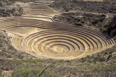 Inkaların Gizemli Moray Tarım Terasları, Cusco Peru.