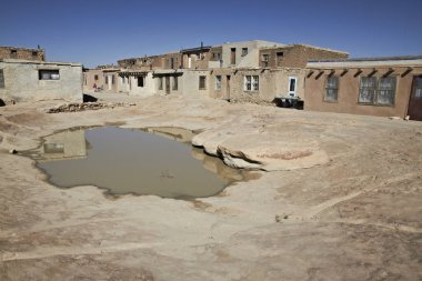 Acoma antik Pueblo gökyüzü şehirde