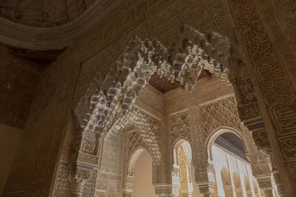 Colonne Decorato Palazzo Nazari Alhambra Granada Granada Spagna Andalusia Europa — Foto Stock