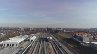 Otoyol ve metro bağlantısından Rotterdam için belgili tanımlık varoş. Altyapı kavramı