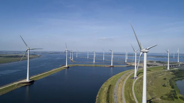 A Modern Wind Farm consisting of Wind Turbines with Two and Thre — Stock Photo, Image