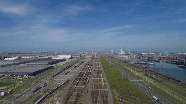Průmyslová oblast v přístavu Rotterdam v Nizozemsku. por — Stock fotografie