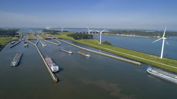 Volkeraksluizen Hollands Diep. Fotografia de drones do delta w — Fotografia de Stock