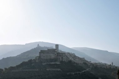 Sabahın erken saatlerinde Assisi 'li Aziz Francis Bazilikası